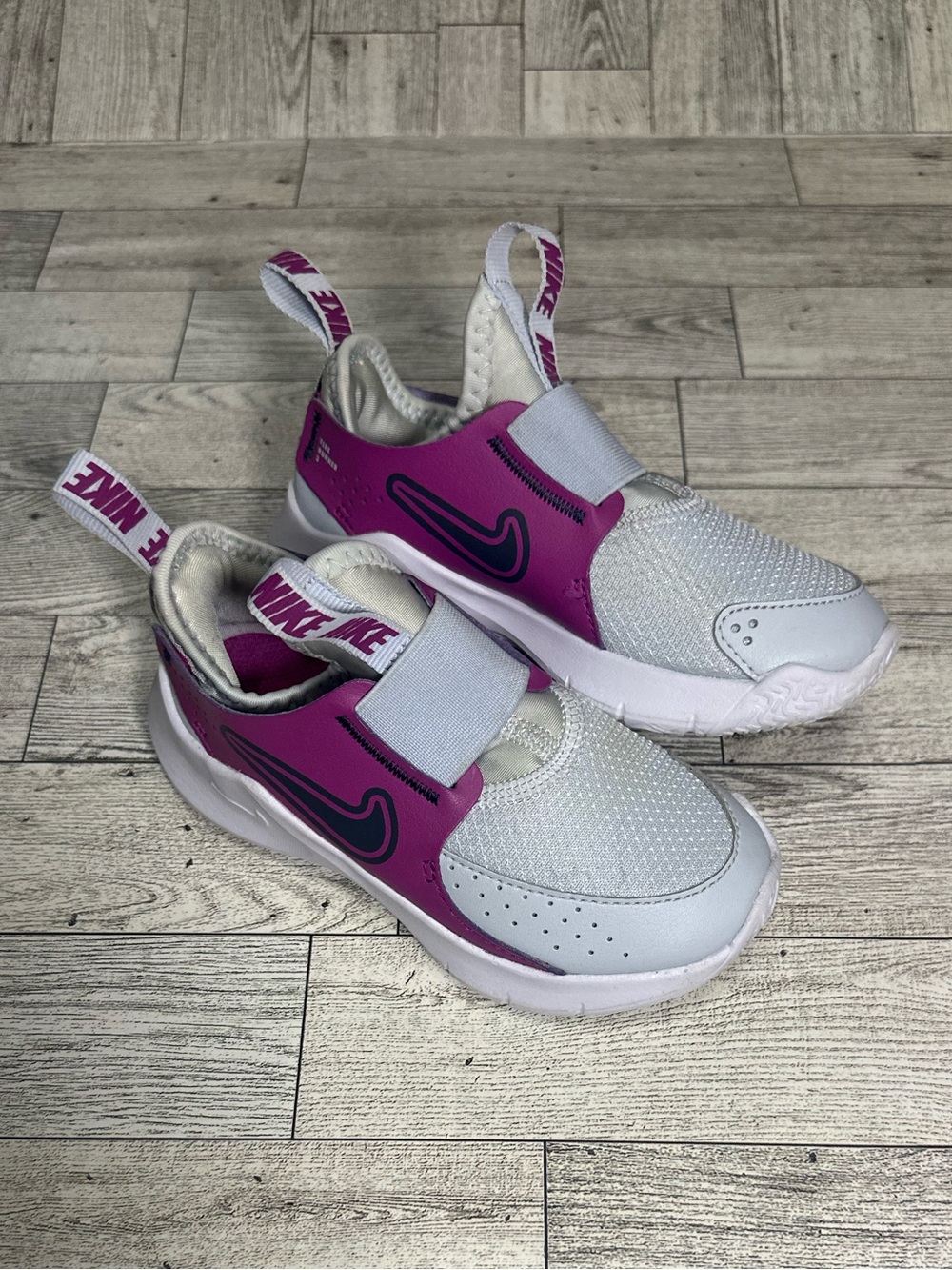 Nike Kids Slip-On Sneakers in light gray and Purple size 9C